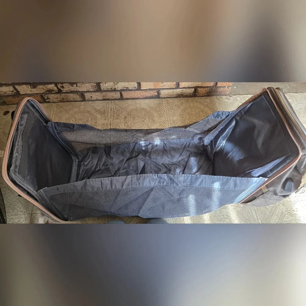 NWOT convertible diaper bag to bassinet